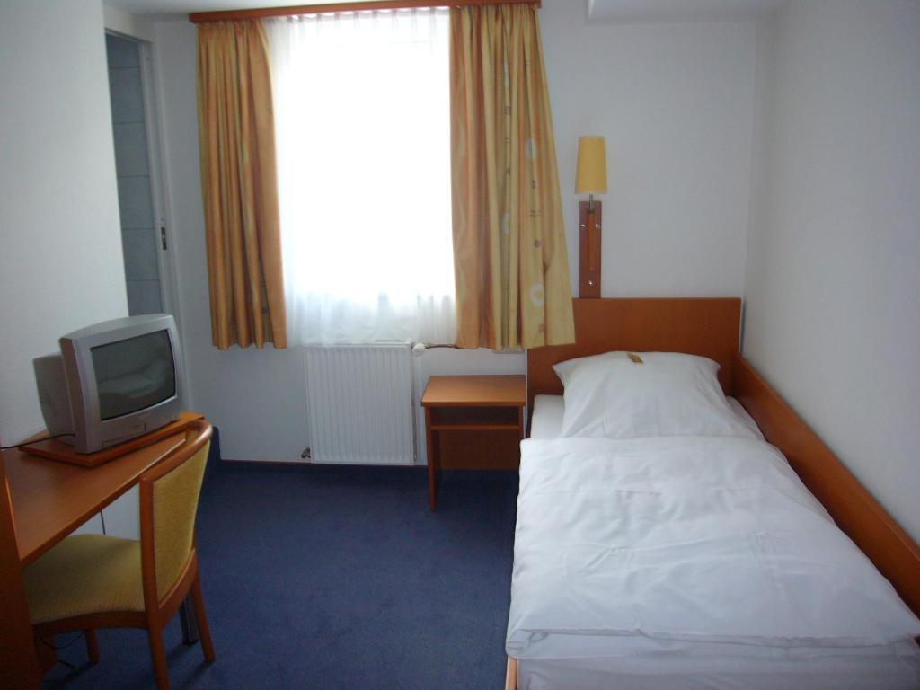 Hotel Deutsches Haus Kaub Exteriör bild