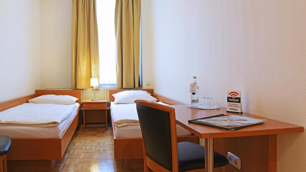 Hotel Deutsches Haus Kaub Exteriör bild